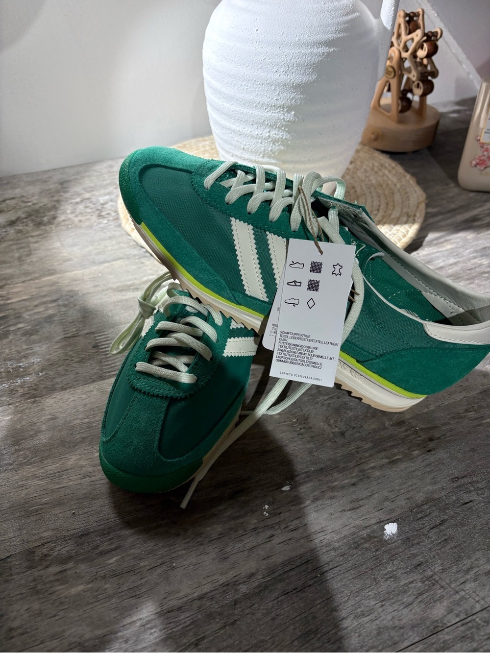 Adidas gazelle NWT